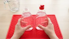 Wie man aus einer Flasche Reinigungsmittel zwei macht – und sie sogar noch verbessert